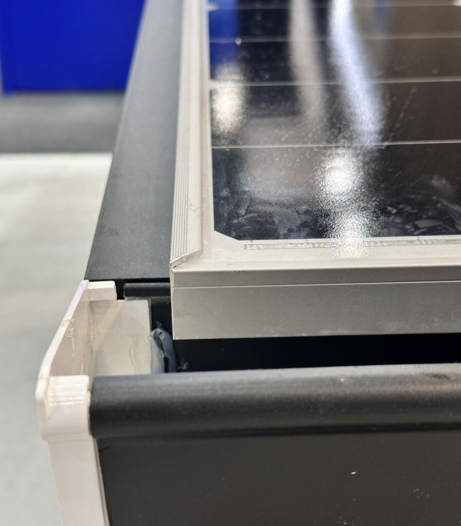 Smart Energy Expo: Longi launches anti-dust module for C&I segment - pv ...