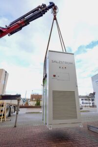 Natrium-Ionen-Gewerbespeicher von Salzstrom, Vorstellung Februar 2026, Installation